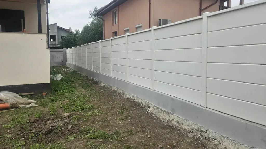 Стоманобетонни огради